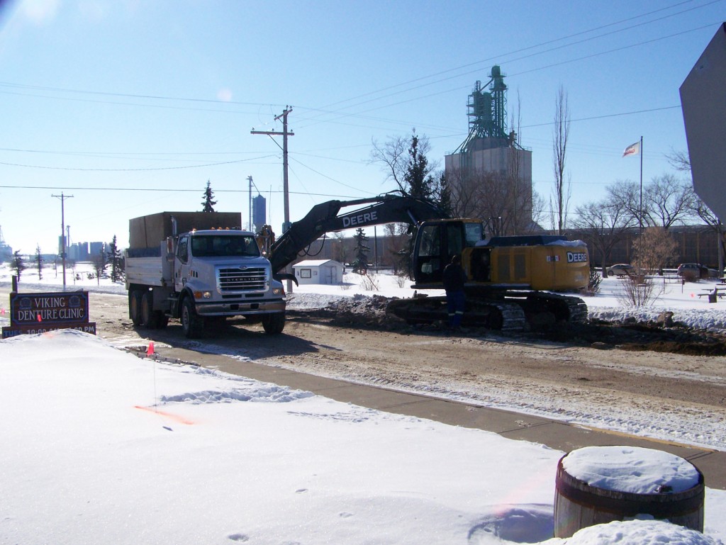 Line breaks leave Viking residents without water