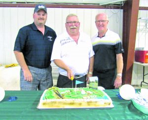 Golf course cake Aug9-16