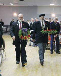 viking-county-and-veterans-memorial-wreath