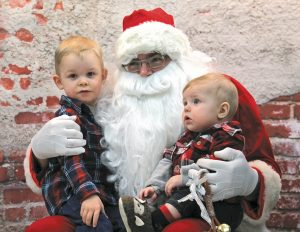 christmas-santa-brothers-plaid